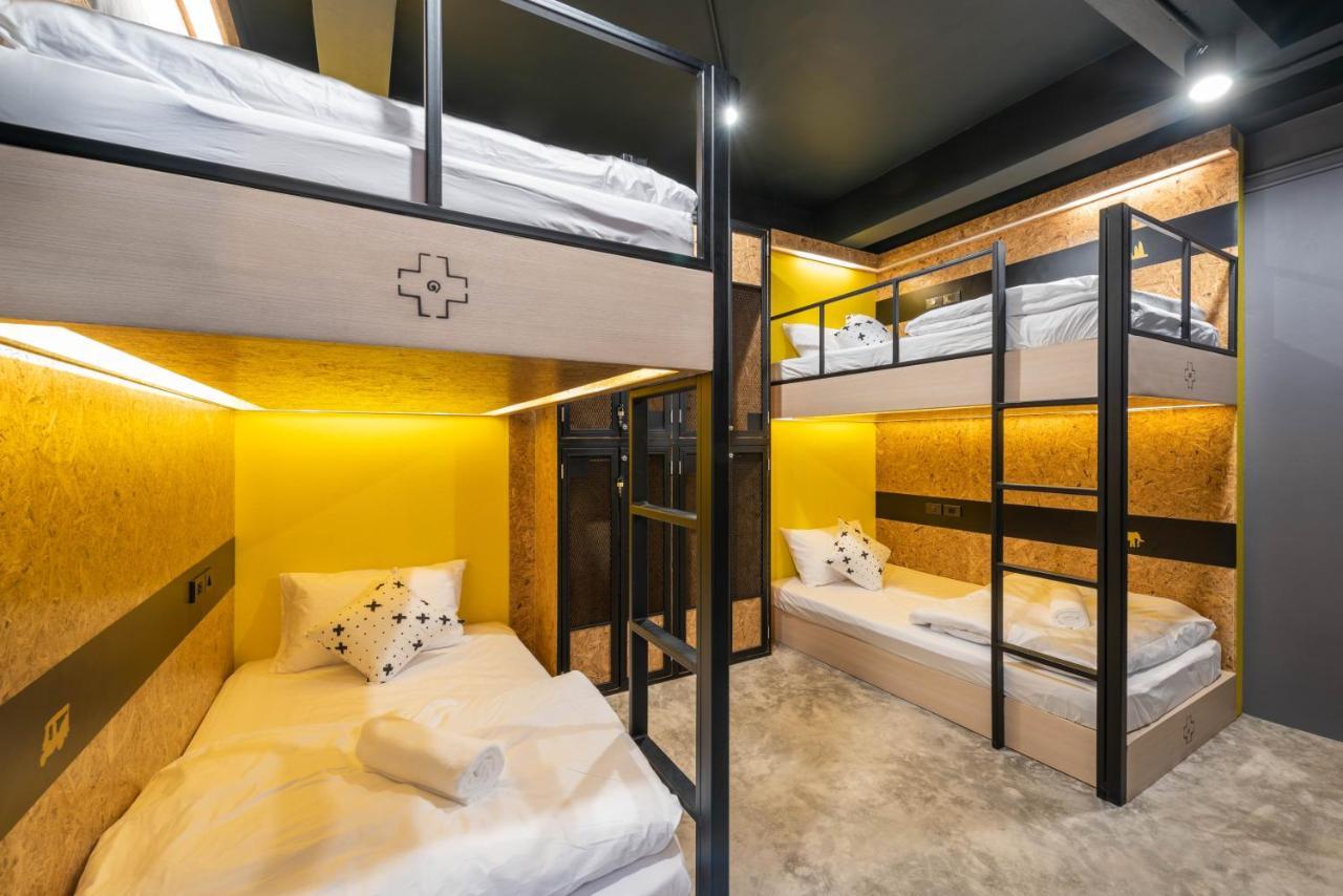 Lobsuek Hostel Бангкок Екстер'єр фото