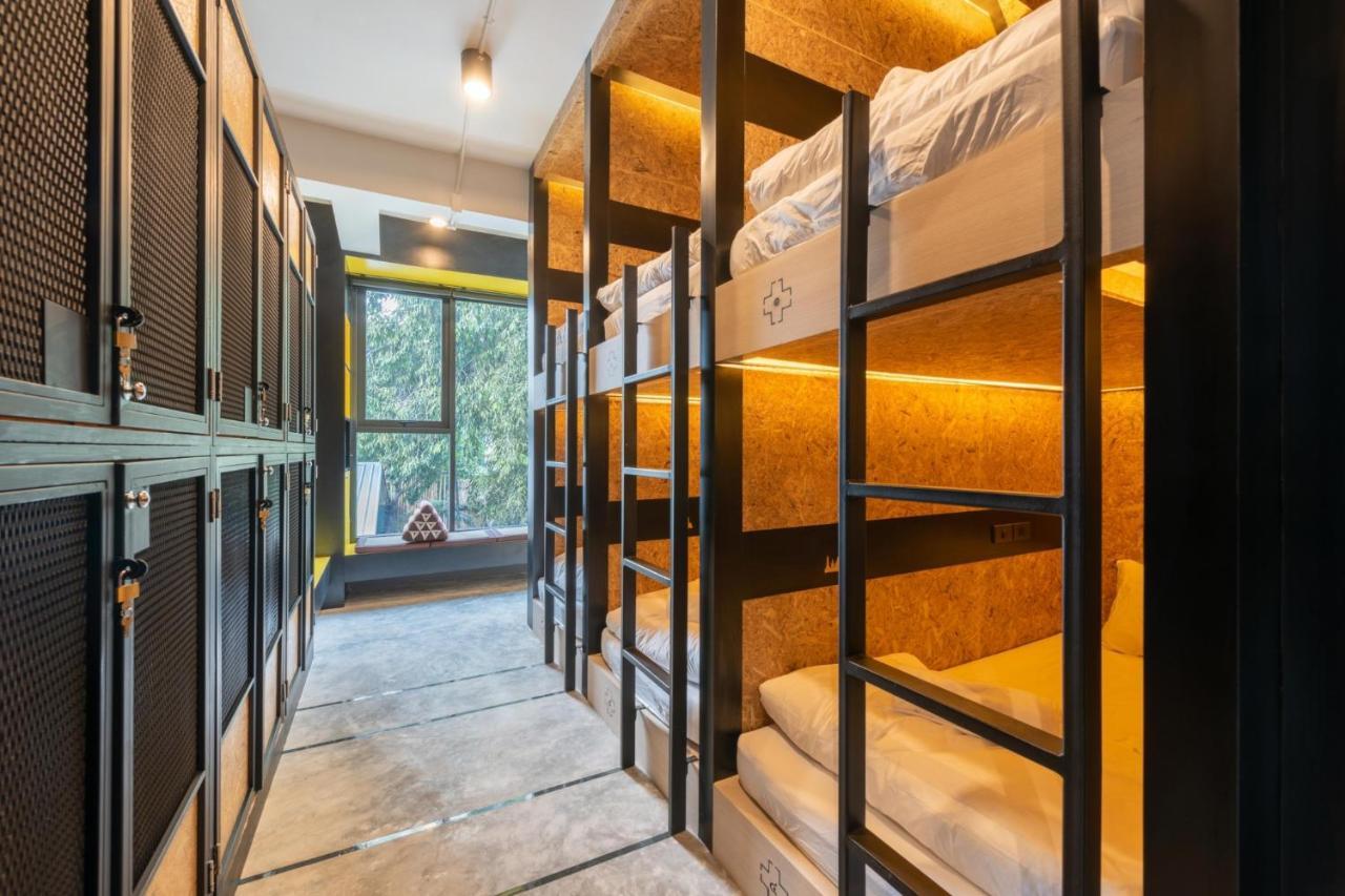 Lobsuek Hostel Бангкок Екстер'єр фото
